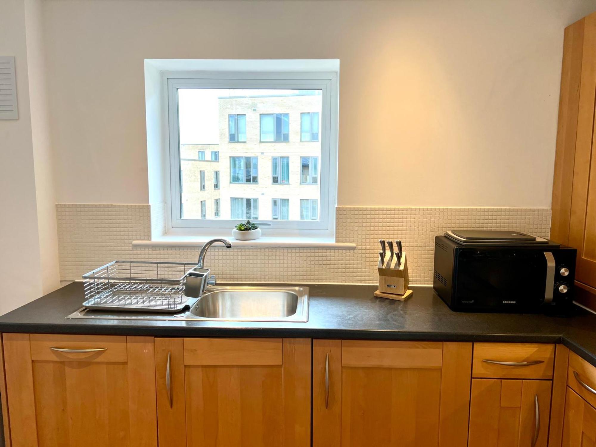 Kiwi Tree Serviced Apartemen *
